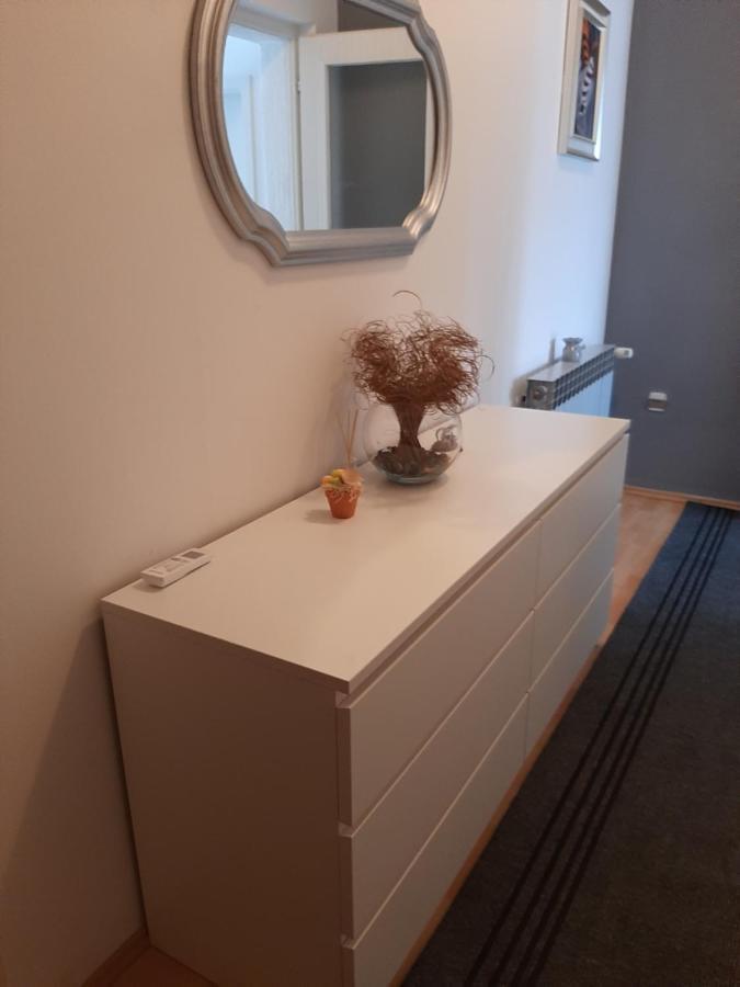 Apartment Viki Lozovac Extérieur photo