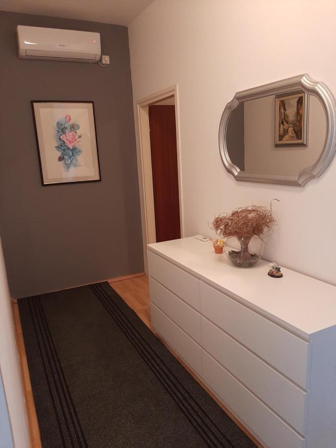 Apartment Viki Lozovac Extérieur photo