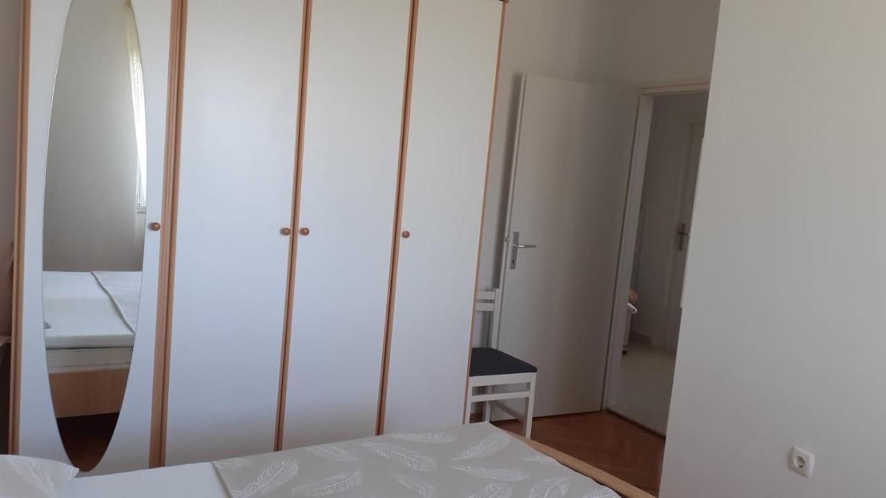 Apartment Viki Lozovac Extérieur photo