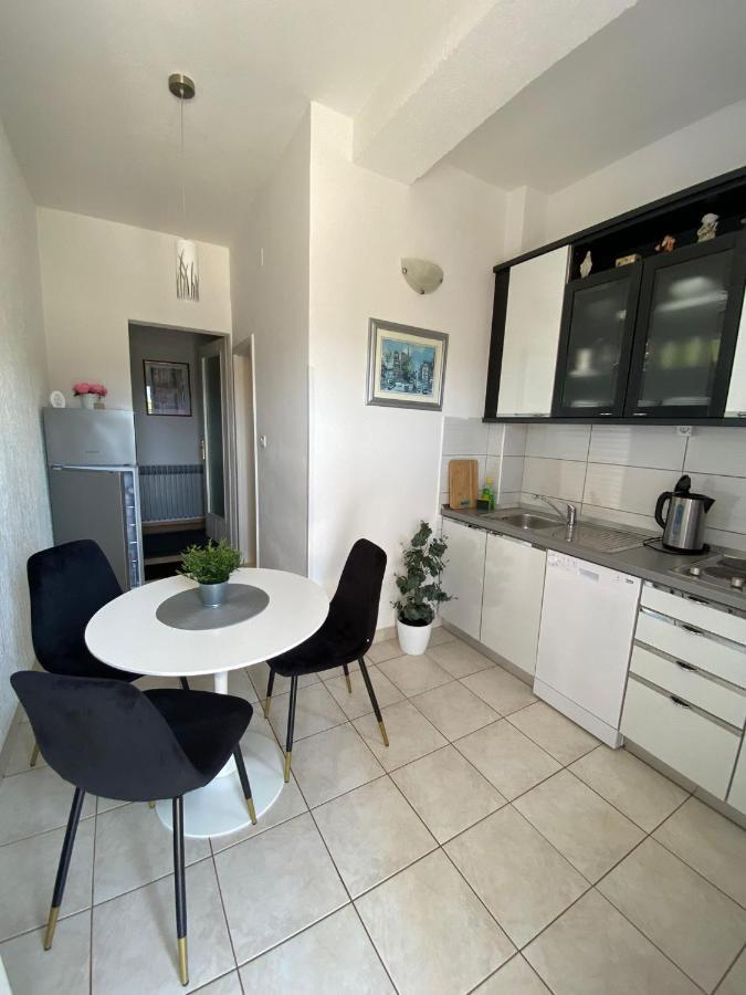 Apartment Viki Lozovac Extérieur photo