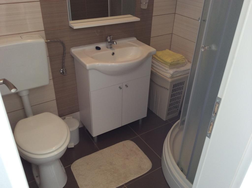 Apartment Viki Lozovac Chambre photo